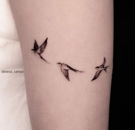 Bird Tattoo Ribs, Flying Bird Tattoo, Bird Wings, Rib Tattoo, Hip Tattoo, Birds Tattoo, Birds Flying, Thigh Tattoo, Moon Tattoo