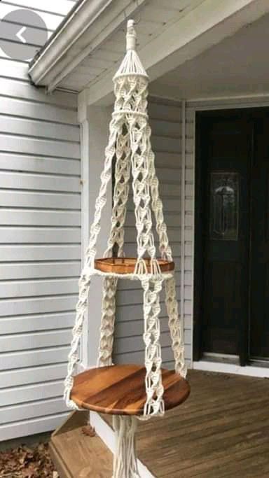 فن النسيج, Crochet Plant Hanger, Macrame Wall Hanging Tutorial, Macrame Plant Hanger Tutorial, Macrame Plant Hanger Patterns, Hanging Diy, Diy Macrame Plant Hanger, Macrame Wall Hanging Diy, Macrame Wall Hanging Patterns