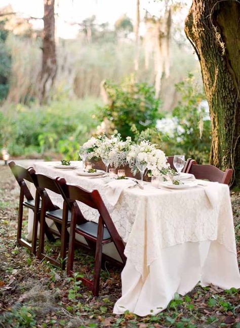 Once upon a wedding. Megan and Tim’s enchanted wedding Jose Villa Photography, Jose Villa, Enchanted Wedding, Pretty Tables, Lace Table, White Table Cloth, Ideas Vintage, Lace Tablecloth, Wedding Arrangements