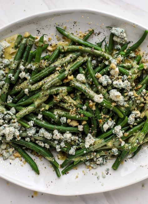 Fresh Green Bean Salad, Salad With Blue Cheese, Blue Cheese Recipes, Green Bean Salad, Blue Cheese Salad, Lemon Green Beans, Green Bean Salads, Summer Side Dishes, Fresh Green Beans