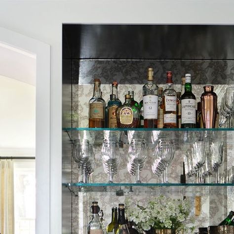 Katie Frazier on Instagram: "Very merry indeed 🎄at this recently completed custom built in bar. . . . Photo: @sarah_w_studios Florals: @figgefloral" Bar Shelf Ideas, Bar In Living Room, Dry Bar Ideas, Bistro Shelving, Bookcase Bar, Home Wet Bar, Bar Shelves, Home Bar Design, Bar Shelf