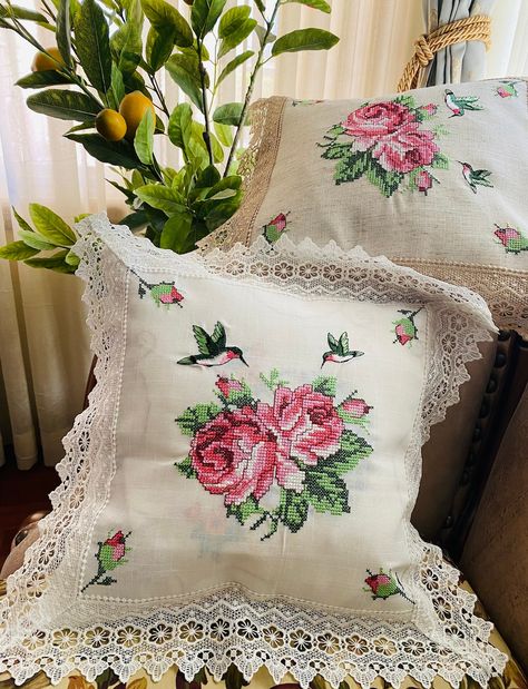 Ehrman Tapestry, Luxury Pillows Decorative, Car Wedding, Cross Stitch Cushion, Embroidery Home, Luxury Pillow, Hand Embroidery Kits, Cross Stitch Pillow, Luxury Pillows