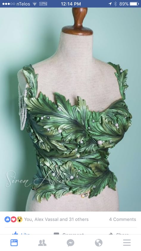 Siren Allure aka Mermaid Hyli - a silicone seaweed top <3 Mermaid Halloween Costumes, Mermaid Fin, Mermaid Parade, Mermaid Photography, Silicone Mermaid Tails, Mermaid Bra, Mermaid Top, Mermaid Halloween, Mermaid Outfit