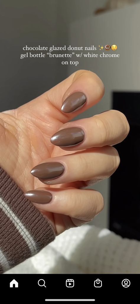 Brown Irridescent Nails, Professional Fall Nails, Donut Nails Acrylic, Nail Designs Back To School, Chocolate Glazed Donut Nails, Chrome Nails Fall, Brown Chrome Nails, Nail Inspo Almond, Chocolate Glazed Donut