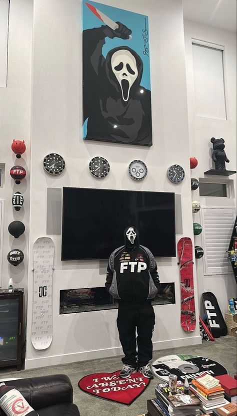 Ftp Clothing, Ftp Wallpapers, Hypebeast Room Ideas, Hypebeast Lifestyle, Sneakerhead Room, Girl Apartment Decor, Hypebeast Room, Trill Art, Underground Rappers