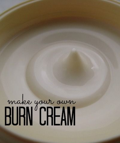 We can get burned in many ways by things around our house. If it is just a minor burn it can be safely treated at home. There are many creams and sprays you can purchase but there are many natural treatments you can keep in your home. If it is a 3rd degree burn, or … Burn Cream, Degree Burns, Diy Kosmetik, Diy Remedies, Cooking Guide, Homemade Remedies, Diy Health, Natural Home Remedies, Essential Oil Recipes