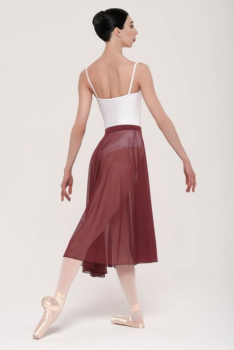 Discover now this skirt on wearmoi.com. Wear Moi, By Dancers, For Dancers. Long Ballet Skirt, Long Skirt Fall, Rehearsal Outfit, Ballet Outfits, Girls Dancewear, Leotard Dress, How To Stretch Shoes, Long Skirt Outfits, Ballet Clothes