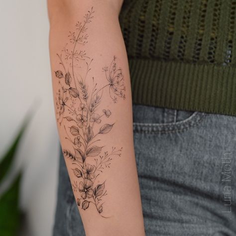 . So delicate botanical tattoo by Daria @d.n.tattoo Delicate Plant Tattoo, Minimal Botanical Tattoo, Botanical Half Sleeve Tattoo, Abstract Botanical Tattoo, Color Wildflower Tattoo, Simple Botanical Tattoo, Hand Floral Tattoo, Wild Flowers Tattoo Design, Flower Plant Tattoo