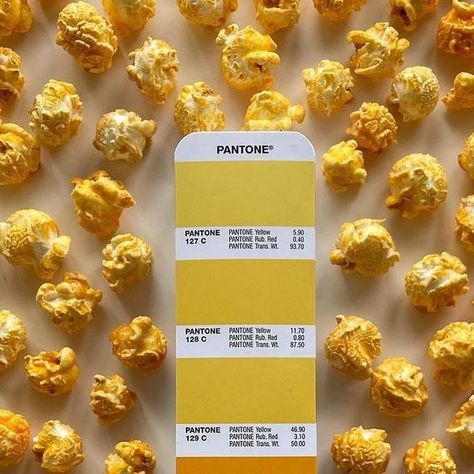 PANTONE on Instagram: "This gradient is poppin!🍿 @huesbymle using her Pantone Formula Guide to show the different hues of kettle corn." Pantone Rgb, Pantone Illuminating, Pantone 100 Postcards, Pantone Tcx Yellow, Pantone Swatch, Very Peri Pantone 2022, Pantone Swatches, Kettle Corn, Colors Palette