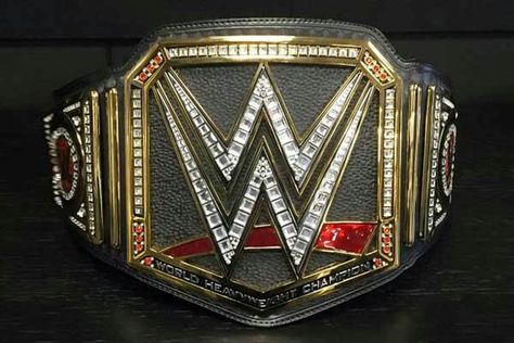 The WWE World Heavyweight Championship 2015 Wwe Title Belts, Wwe World Heavyweight Championship, Wrestling Belt, Wwe Championship Belts, Wwe Belts, Belt Collection, Undertaker Wwe, Watch Wrestling, World Heavyweight Championship