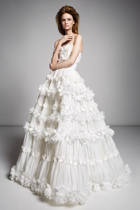 Choose Wedding Dress, Flower Gown, Victor And Rolf, Amazing Wedding Dress, Viktor Rolf, Most Beautiful Dresses, Fall Wedding Dresses, Famous Designers, Best Wedding Dresses