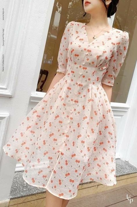 Fasion2022 Casual, Short Frock Fashion Style, Simple Frock Designs For Girl, Korean Frocks, Stylish Frock Design, Stylish Frocks, Summertime Dresses, Simple Frock Design, Casual Frocks