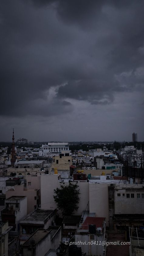 #bengaluru #banglore #banglorephotography #karnataka #karnatakaphotography #street #streetphotography #dark #darkandmoody #dailylife #daylife #night #nightlife #cafe #light #lights #lighting #lightroom #mall #shopingmall #clouds #cloud #flowers #flower #metro #nammametro #subway #aesthetics #aesthetic Banglore Days Aesthetic, Bengaluru Aesthetic, Bangalore City, Aesthetic Photography Nature, City Photography, Photography Nature, Aesthetic Photography, Seattle Skyline, Bangalore