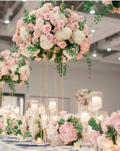 Affordable Wedding Centerpieces, Head Table Wedding Decorations, White Floral Centerpieces, Quinceanera Pink, Pink And White Weddings, Hydrangeas Wedding, Wedding Floral Centerpieces, Pink Wedding Flowers, Pink Hydrangea