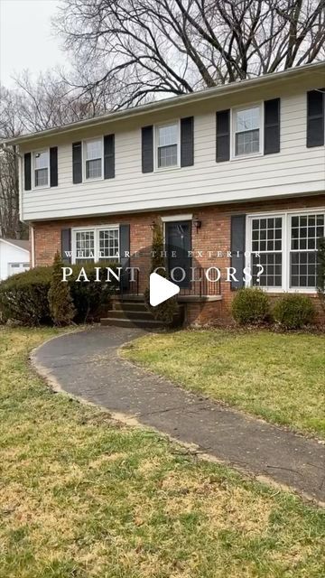 Kelly Jones on Instagram: "Here is a before and after of a previous flip house we completed. We loved this exterior color combo! What is your favorite exterior white paint? 

#exterior #exteriordesign #paintcolor #paint #beforeafter" Painted Siding Exterior Before And After, Before And After Exterior Paint, Exterior Before And After, Curb Appeal Before And After, Dark Exterior House Colors Modern, White Paint Exterior, Ranch Home Exterior Makeover, Dark Exterior House Colors, Dark Exterior House