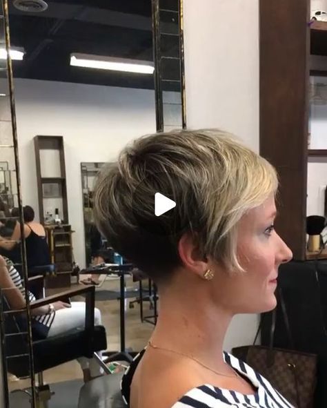 80s Pixie Cut, Grow Out Pixie, Grown Out Pixie, Wash Day, Hair Haircuts, Short Hair Haircuts, Bob Haircuts, Grow Out, Short Cuts