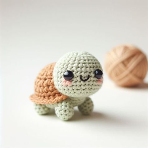 Mini Crocheted Animals, Crochet Patterns For Kids To Make, Crochet Amigurumi Turtle, Crocheted Sea Creatures, Small Turtle Crochet Pattern Free, Cute Knitted Things, Cute Mini Crochet Animals, Crochet Mini Stuffed Animals, How To Crochet A Turtle