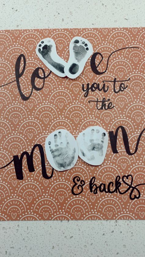 Infant Canvas Art, Baby Footprints Ideas, Nicu Bereavement Crafts, Art With Infants, 1 Month Old Nicu Craft, Crafts To Do With Newborns, Cute Nicu Crafts, Nicu Crib Art, Nicu Footprint Art