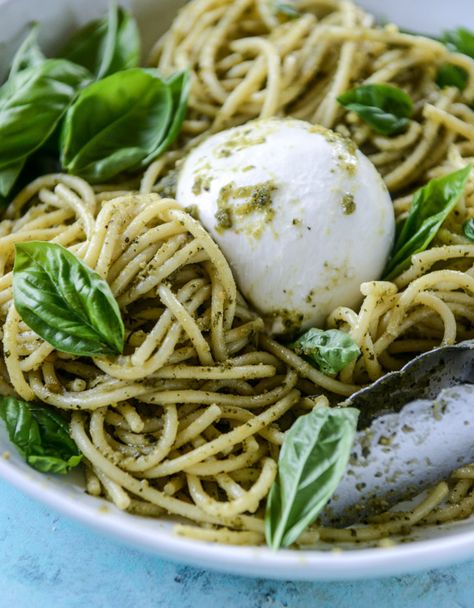 Pesto And Burrata, Pesto Burrata, Bread Stick, Burrata Recipe, Lime Slice, Chilled Beer, Italian Foods, Pesto Pasta, Summer Dinner