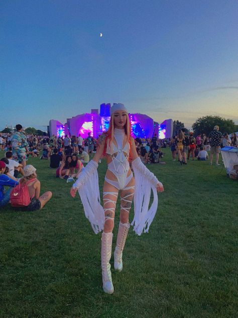 Asian Music Festival Outfit, Extra Rave Outfits, Rave Best Friends Outfits, Women’s Rave Outfits, Imagine Music Festival Outfit, Cheap Rave Outfits, Custom Rave Outfit, Lowkey Rave Outfits, Japanese Rave Outfit