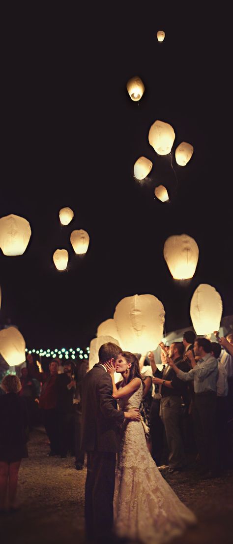 the only thing i won't compromise on for my wedding. #floating #lanterns #amust Wish Lanterns, Rustic Wedding Decorations, Floating Lanterns, Sky Lanterns, Wedding Lanterns, Wedding Wishes, Diy Wedding Decorations, Romantic Weddings, Fairytale Wedding