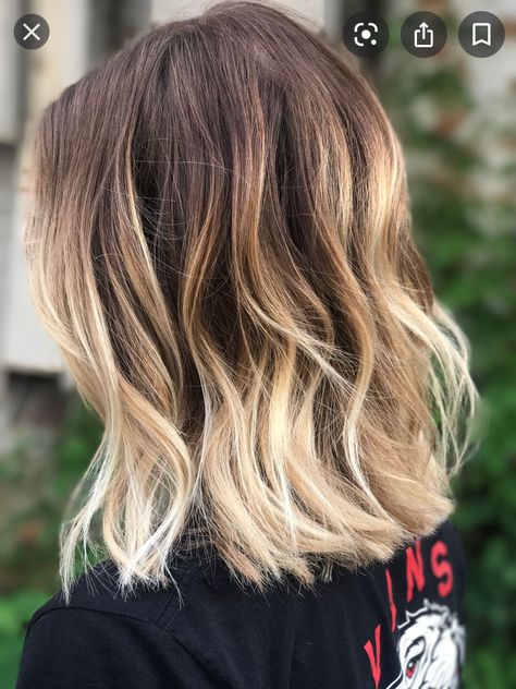 Blonde Ombre On Dark Hair Short, Blonde Balayage Short Hair 2023, Brown To Blonde Shoulder Length Hair, Brown To Blonde Melt, Blond Balayage On Brown Hair Short, Balayage Brown To Blonde Short, Balayage Hair For Medium Length, Brown Blonde Ombre Balayage, Ombre Bronde Haircolor