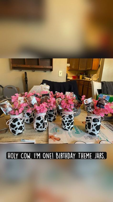 One Birthday Theme, Cow Baby Shower Theme, Cow Print Birthday, Rodeo Birthday Parties, Cow Birthday Parties, Cowgirl Baby Showers, Cow Baby Showers, Farm Themed Birthday Party, Baby Birthday Themes