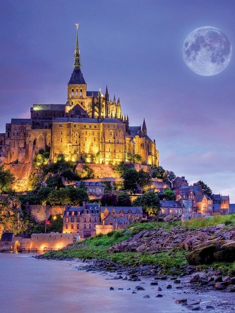 Mt St Michel, Mont Saint Michel France, Mont St Michel, Best Vacation Destinations, San Michele, Normandy France, Fantasy Castle, Beautiful Castles, Beautiful Buildings