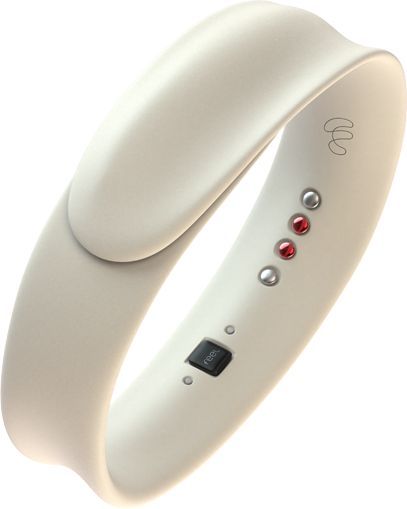 "Feel" Is A New Device That Tracks Your Emotions For Reals Electronics Gadgets Technology, Gadgets Électroniques, Electronics Logo, Hobby Electronics, Wearables Design, Cool Electronics, Medical Design, Wearable Tech, Smart Band