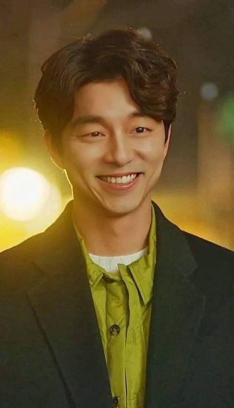 Gong Yoo Smile Wallpaper, Gong Yoo Funny, Gong Yoo Smile, Yoon Hyun-min, Goblin Gong Yoo, Goblin Korean Drama, Train To Busan, Train Coloring Pages, Goblin Kdrama