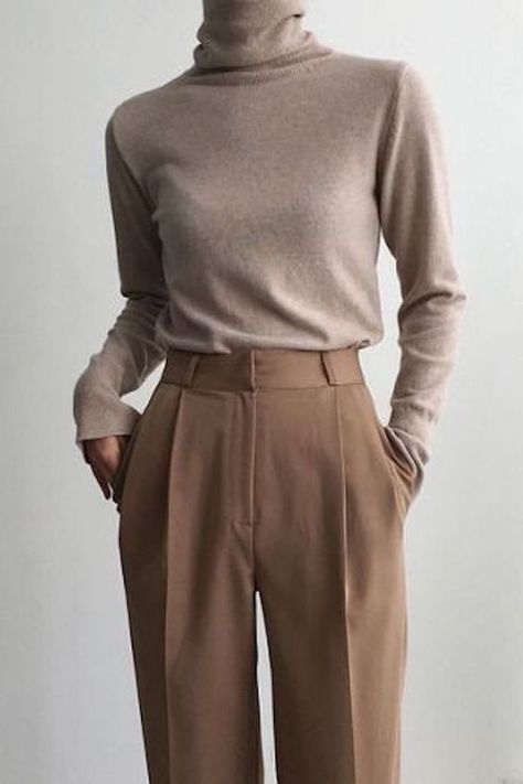 How to Look Expensive On A Budget - MY CHIC OBSESSION How To Look Expensive, Chique Outfit, Neutral Outfits, Hijab Chic, Work Style, Brown Pants, Neutral Outfit, Mode Inspo, Trend Fashion