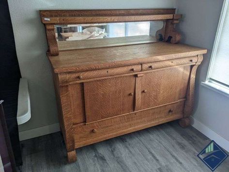 Tiger Oak Sideboard Buffet - Estate Details Tiger Oak, Antique Sideboard, Oak Sideboard, Old Dressers, Bar Areas, Sideboard Buffet, Furniture Inspiration, Old House, Antique Furniture