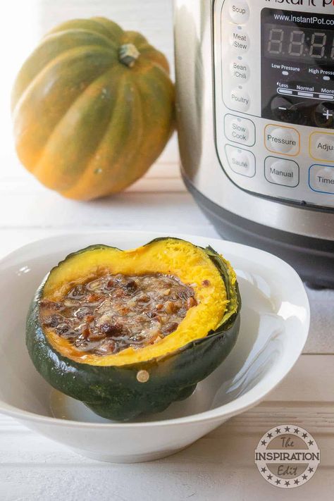 Instant Pot Acorn Squash Acorn Squash Instant Pot, Recipes For Acorn Squash, Instant Pot Acorn Squash, Squash Instant Pot, Fall Instant Pot Recipes, Instant Pot Appetizers, Acorn Squash Roasted, Instant Pot Dessert Recipes, Squash Roasted