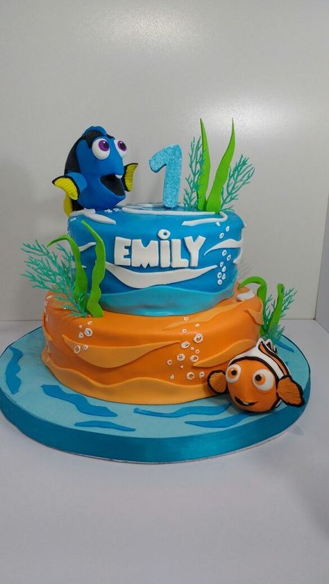 buscando a dory, nemo, tarta nemo, cake dory Fondant Cakes Kids, Finding Dory Cake, Dory Cake, Finding Nemo Cake, Finding Dory Birthday Party, Dory Birthday Party, Finding Dory Party, Finding Dory Birthday, Toddler Birthday Cakes