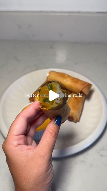 Holly Dingwall on Instagram: "BUTTER CHICKEN SPRING ROLLS 😋

I learned how to make spring rolls recently and decided to try a few crazy combinations for a bit of fun. You guys loved my butter chicken dumplings recipe so I decided to do a spring roll version! :) 

INGREDIENTS (makes 12) 
- 100g rice, cooked and cooled slightly 
- 250g chicken 
- 1 tsp cumin 
- 1 tsp turmeric
- 1 tsp garam masala 
- 200ml butter chicken sauce, store bought or homemade (my homemade sauce recipe is in my ebook, link in bio!)
- handful corriander 
- 12 spring roll wrappers 
- 1 egg white 

METHOD 
- Precook your rice and butter chicken, with store bought or homemade sauce
- Lay a spring roll wrapper in a diamond shape and add some rice, butter chicken and coriander to the bottom of one corner 
- Roll in a litt Make Spring Rolls, Butter Chicken Sauce, Chicken Dumplings Recipe, Chicken Spring Rolls, Chicken Sauce, Spring Roll Wrappers, Homemade Sauce Recipes, Spring Roll, Dumpling Recipe