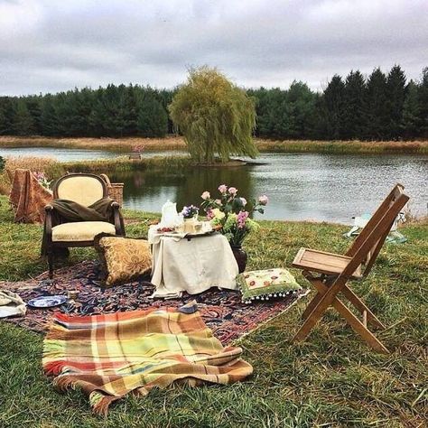 Picnic Themes, Picnic Inspiration, Yennefer Of Vengerberg, Shotting Photo, Eden Hazard, Perfect Picnic, Dragon Age Inquisition, Picnic Set, Howls Moving Castle