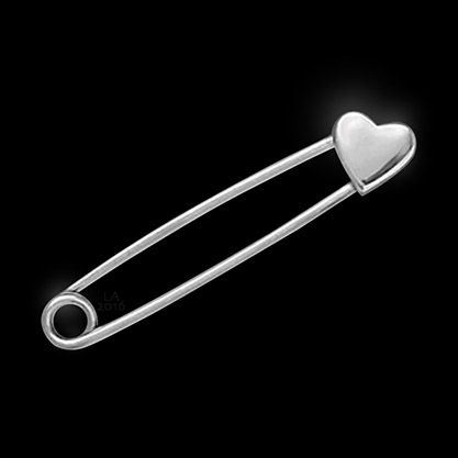 Heart Safety Pin (on black background) - show solidarity, support, and offer safety to one another. <3 Heart Safety Pin, Safety Pin Wallpaper Aesthetic, Safety Pin Wallpaper, Safety Pin Aesthetic, Inner Arm Tattoo, Lead By Example, Heart Shape Box, Random Acts Of Kindness, Safety Pin