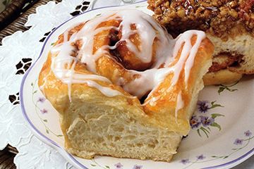 Bridgford Bread and Roll Dough Mall-Style Cinnamon Rolls - Bridgford Bread and Roll Dough Chicken Kebab Recipe, Frozen Bread Dough, Easy Cinnamon, Cinnamon Rolls Recipe, Breakfast Items, Bread And Pastries, Beef Jerky, Breakfast Time, Bread Rolls