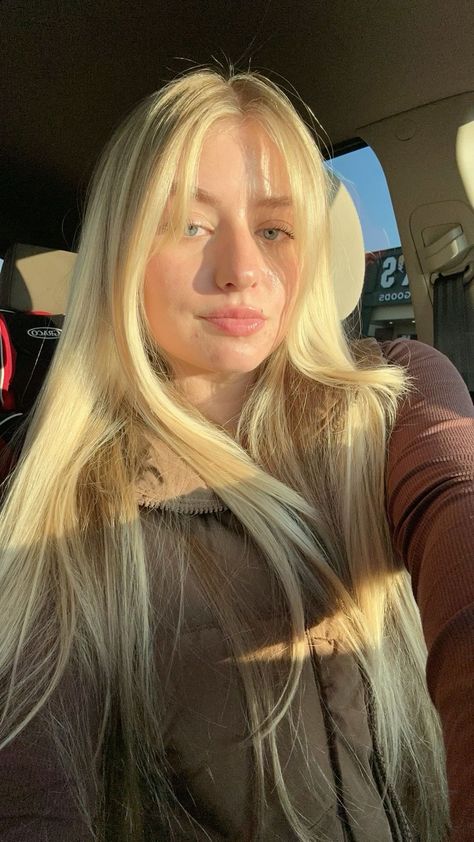 newhair smudgeroot highlights layers blonde blondehairstyles girly fall fallhair sunny hairday haircolor honeyblondehair hairideas blondehairstyles Sunny Blonde Hair, Sunny Blonde, Blonde Hair Long, Cute Blonde Hair, Yellow Blonde, Blonde Hair Girl, Honey Blonde Hair, Blonde Hair Looks, Fresh Hair