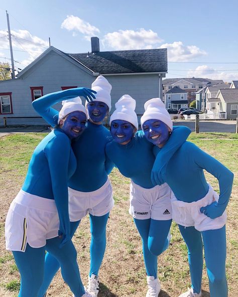 Halloween Costumes Smurf, Cute Smurf Costume, Smurf Costume Women, Papa Smurf Costume, Fantasia Smurf, Idee Halloween Costume, Smurf Halloween Costume, Smurfs Halloween Costume, Blue Costume Ideas