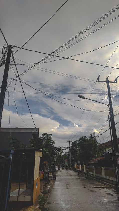 Morning Vibe Cloudy Mendung Berawan Hujan Rain Road Reflections Landscape vintage Aesthetic Raining Morning Aesthetic, Indian Rain Aesthetic, Rain In Morning, Morning Vibes Snapchat, Hujan Aesthetic, Morning Vibes Aesthetic, Rain Morning, Rain Road, Rainny Day