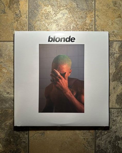 Blond Vinyl, Blonde Vinyl, Vinyl Sleeve, Cd Aesthetic, Music Cover, Life Board, Music Covers, Christmas List, Cd