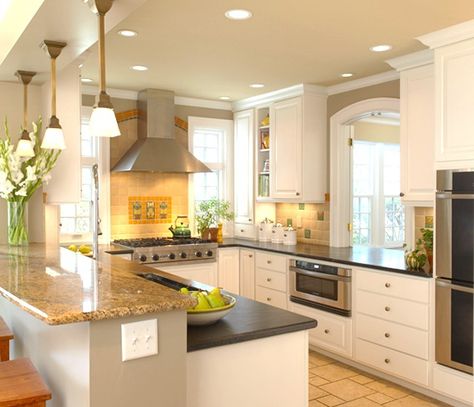 kitchen remodeling on a budget | Step-by-Step Guide on Kitchen Remodeling on a Budget: Model Dapur, Budget Kitchen Remodel, Kitchen Corner, Kitchen Decorating, Kitchen Remodeling Projects, Design Del Prodotto, Counter Space, Kitchen On A Budget, Trendy Kitchen