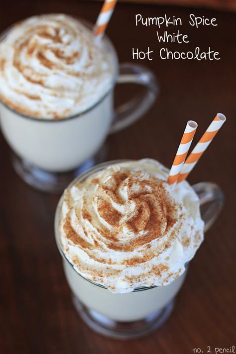 White Hot Chocolate Recipe, Zone Recipes, Food Factory, White Hot Chocolate, Brownie Desserts, Oreo Dessert, Chocolate Recipe, Chocolate Caliente, Jello Shots