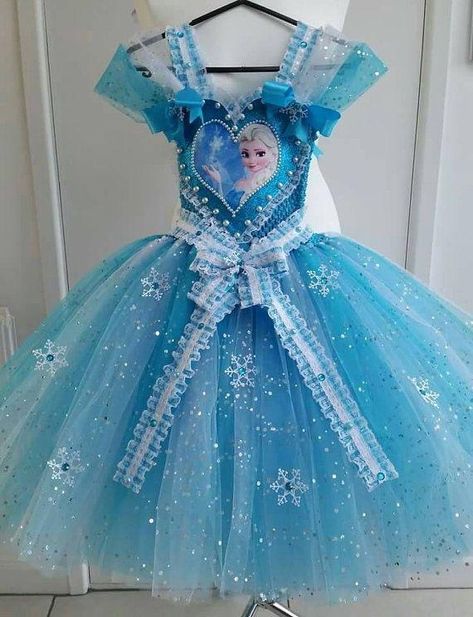 Frozen Birthday Dress, Frozen Birthday Outfit, Frozen Themed Birthday Cake, Frozen Birthday Party Decorations, Elsa Birthday Party, Frozen Bday Party, Frozen Party Decorations, Disney Frozen Birthday Party, Frozen Birthday Theme