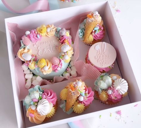 Easter Bento, Spring Cake Designs, Cake Decor Ideas, Easter Cake Designs, Easter Desserts Cake, Cake Magic, Cupcake Flowers, Gift Box Cakes, Bento Cakes