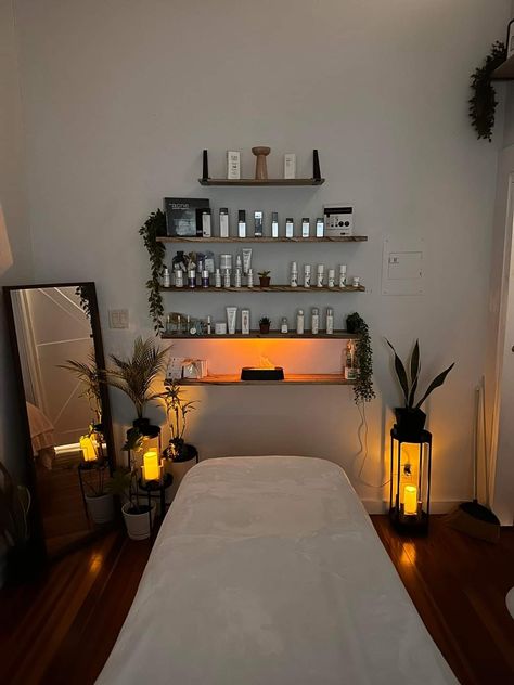 Brown Esthetics Room, Esthetician Room Decor Green, Estechian Room, Esthetician Room Inspiration, Greenery Esthetician Room, Rustic Esthetician Room, Lashing Room Ideas, Home Based Esthetician Room, Boho Wax Room