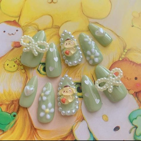 Sanrio Charms Nails, Green Nails Charms, Green Manicure Ideas, Nail Charm Designs, Pompompurin Nails, Sanrio Nails, Summer Nails 2024, Quinceanera Nails, Makeup Nails Designs