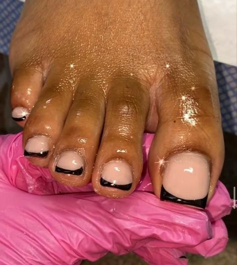 Black French Tip Nails On Toes, Black French Tip Pedicure Toenails, Acrylic Toes Black French Tip, Black Toes And Nails, Black French Tip Nails And Toes, Black French Tips Toes, Black French Tip Toes With Rhinestones, Black Nails Toes, Black Tip Toe Nails