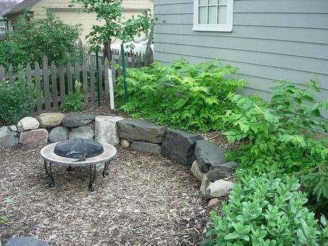 Mulch is soft underfoot Stone Patio Ideas, Corner Landscaping, Baltimore Street, Small Outdoor Patios, Backyard Seating Area, Rustic Patio, Gravel Patio, Stone Patio, Cheap Patio